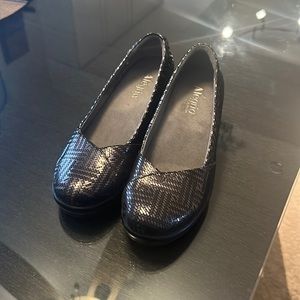 Alegría wedge shoes